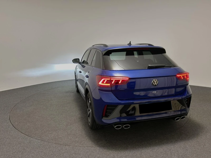 VW T-Roc R* 4M* DSG* PANO* DISTR* KEYLESS* CARPLAY* LED* , снимка 4 - Автомобили и джипове - 52444919