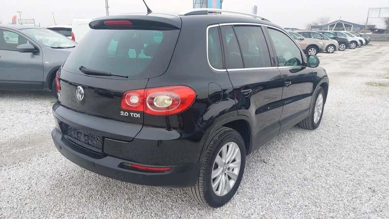 VW Tiguan 2.0 4x4, снимка 7 - Автомобили и джипове - 52670383