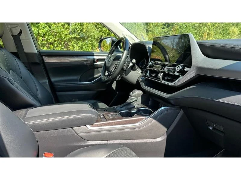 Toyota Highlander 2.5HSD Luxury, снимка 6 - Автомобили и джипове - 48195469