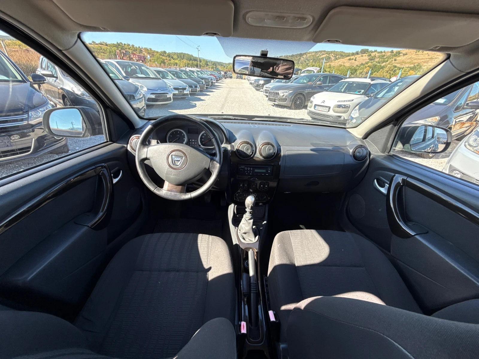 Dacia Duster 1.5 dci - изображение 8