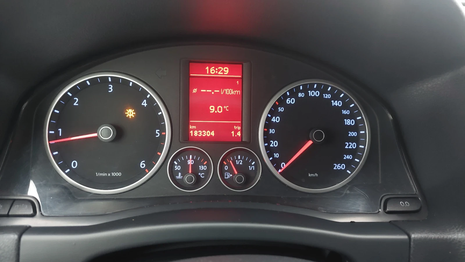 VW Tiguan 2.0 4x4 | Mobile.bg   11