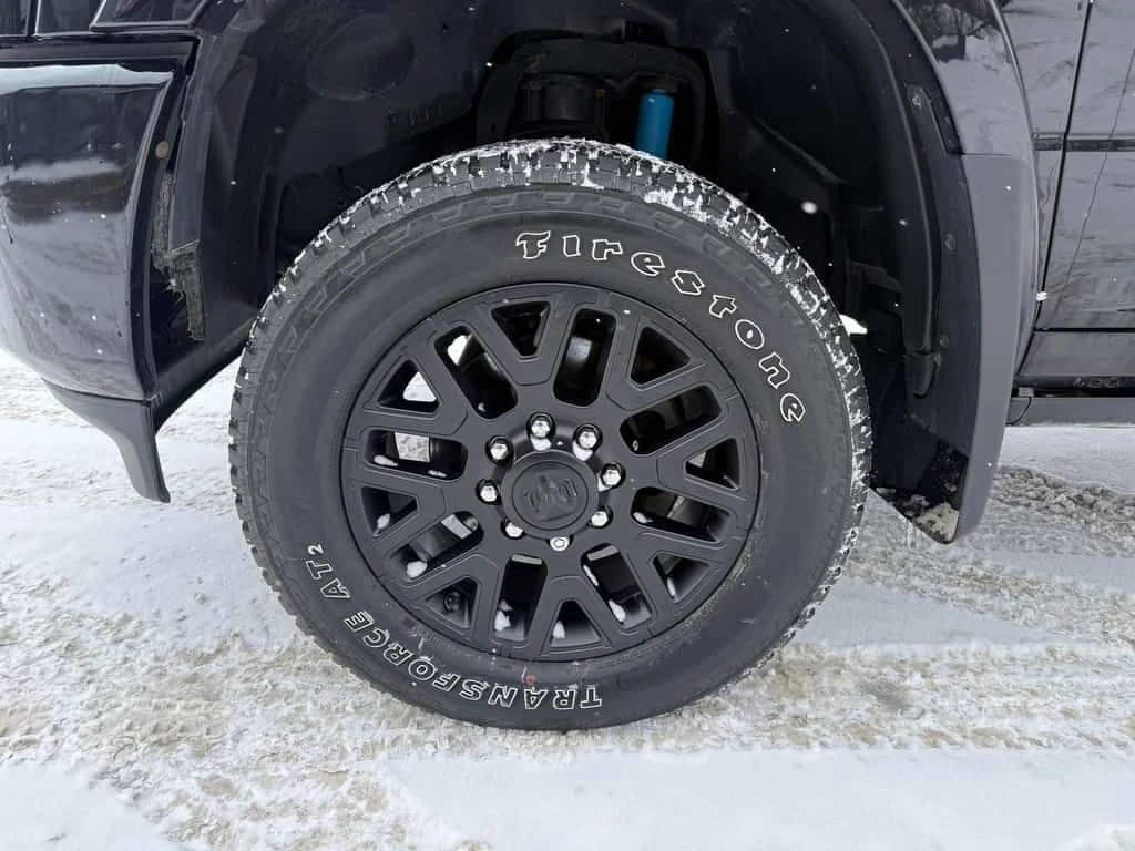 Dodge RAM 2500 LIMITED 4x4 Crew RAMBOX/ 360/ H/K /ОБДУХВАНЕ, снимка 12 - Автомобили и джипове - 53685743