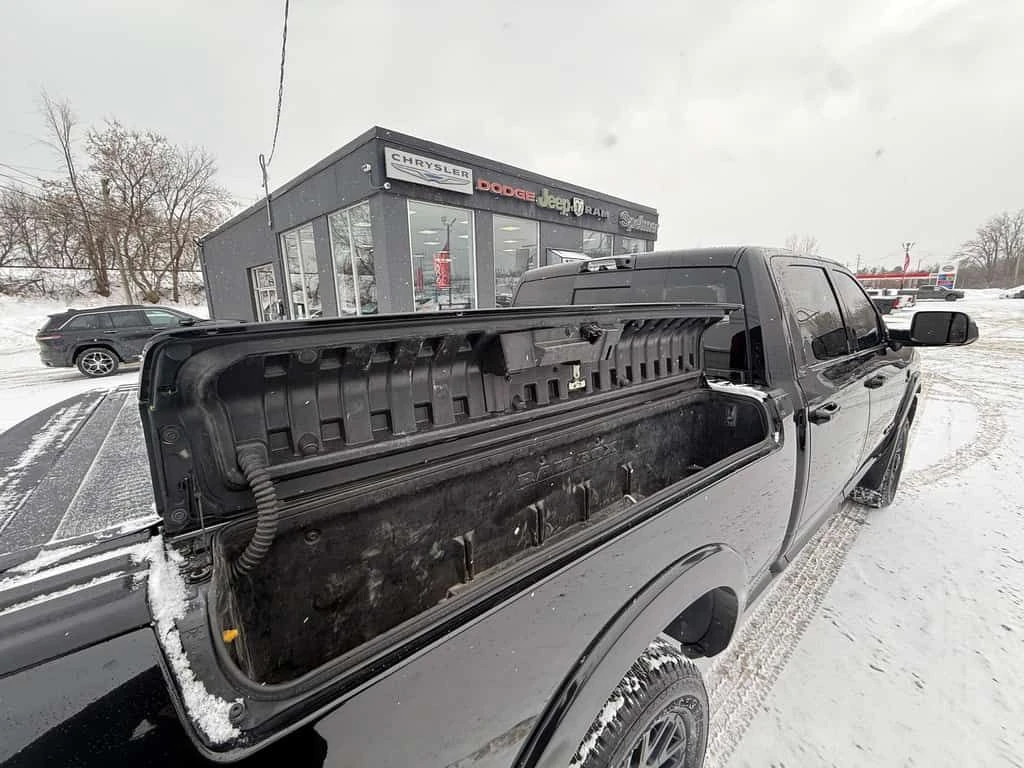 Dodge RAM 2500 LIMITED 4x4 Crew RAMBOX/ 360/ H/K /ОБДУХВАНЕ - изображение 8