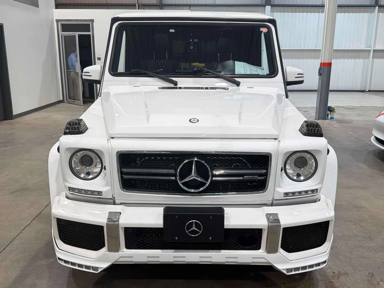 Mercedes-Benz G 63 AMG /DISTRONIC/ОБДУХВАНЕ/ШИБИДАХ, снимка 6 - Автомобили и джипове - 53956492