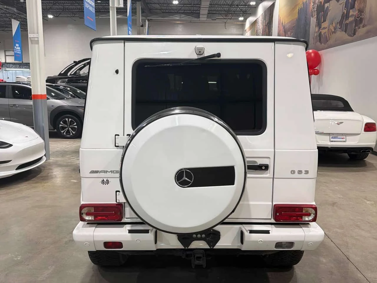 Mercedes-Benz G 63 AMG /DISTRONIC/ОБДУХВАНЕ/ШИБИДАХ, снимка 4 - Автомобили и джипове - 53956492