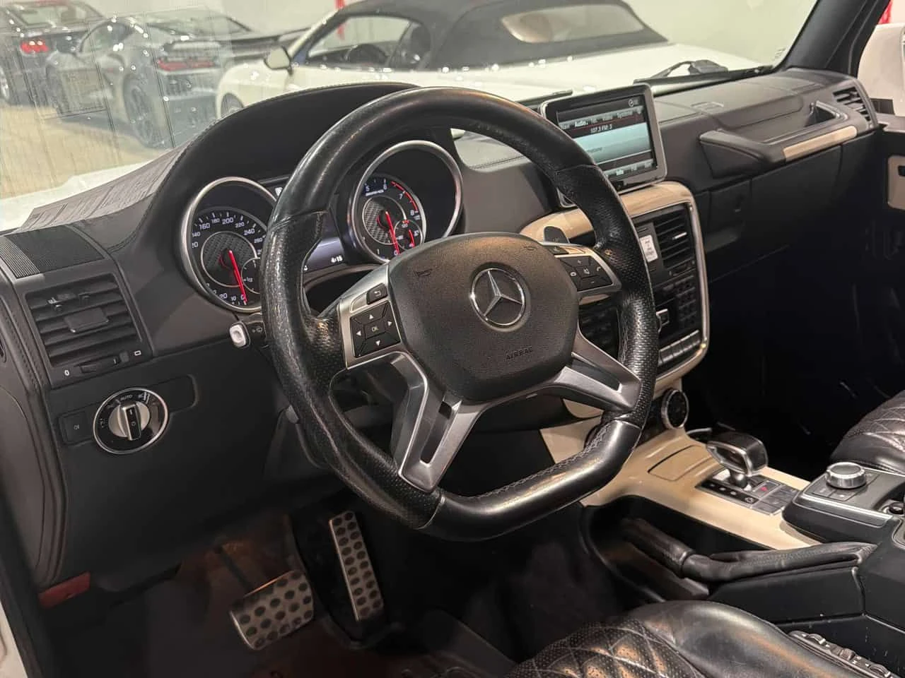 Mercedes-Benz G 63 AMG /DISTRONIC/ОБДУХВАНЕ/ШИБИДАХ, снимка 5 - Автомобили и джипове - 53956492