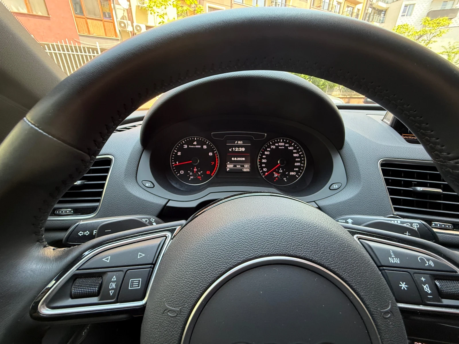 Audi Q3 S-Line Black Edition, снимка 10 - Автомобили и джипове - 54799734