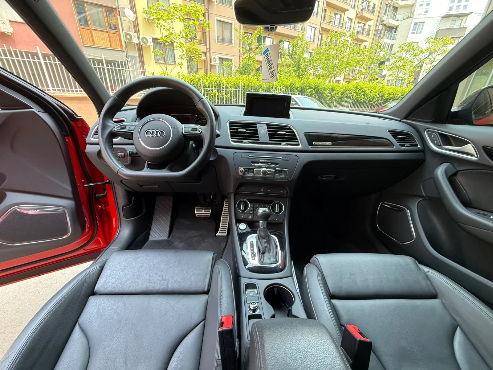 Audi Q3 S-Line Black Edition, снимка 7 - Автомобили и джипове - 54799734