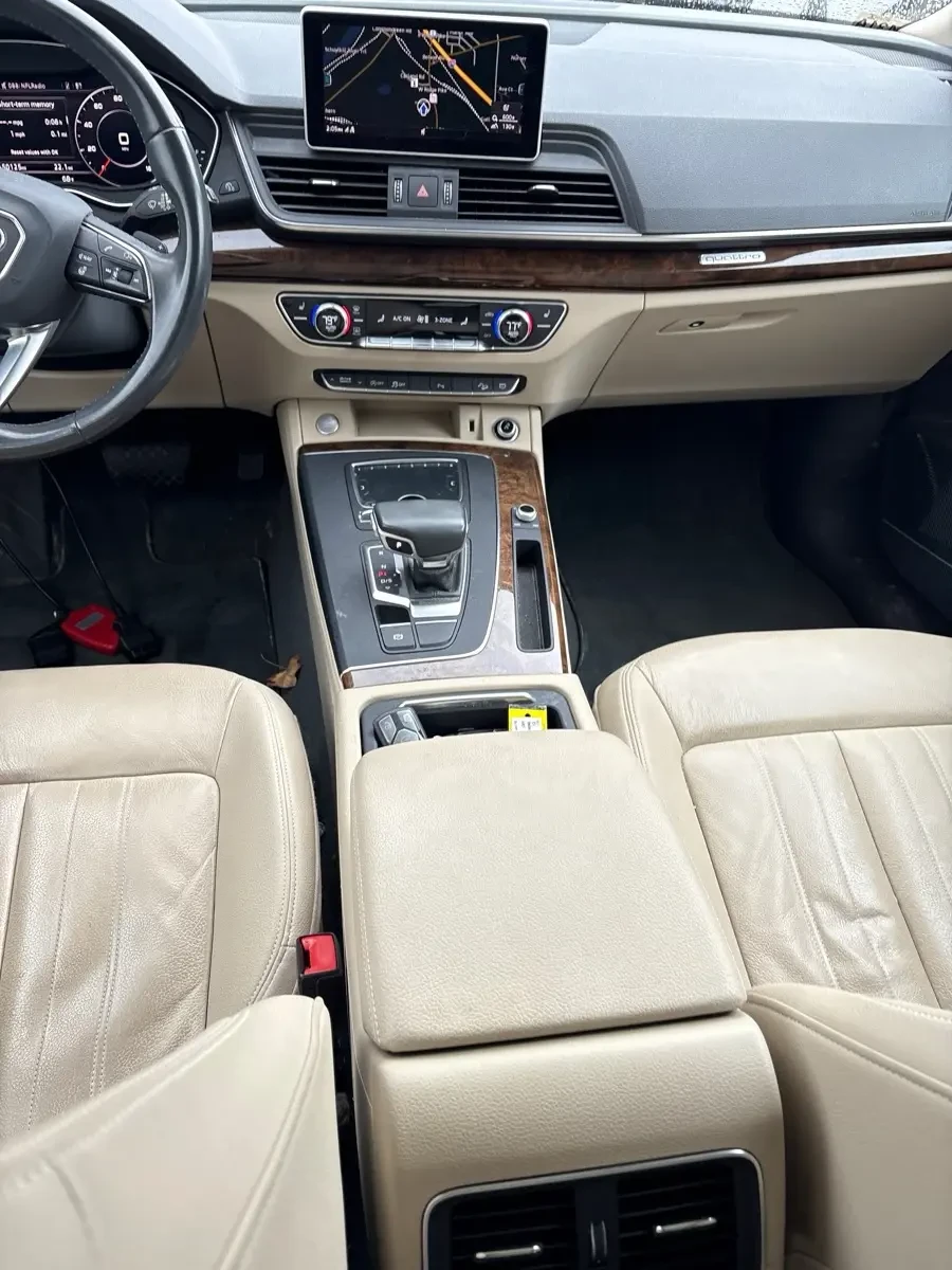 Audi Q5 PRESTIGE , снимка 9 - Автомобили и джипове - 55048693
