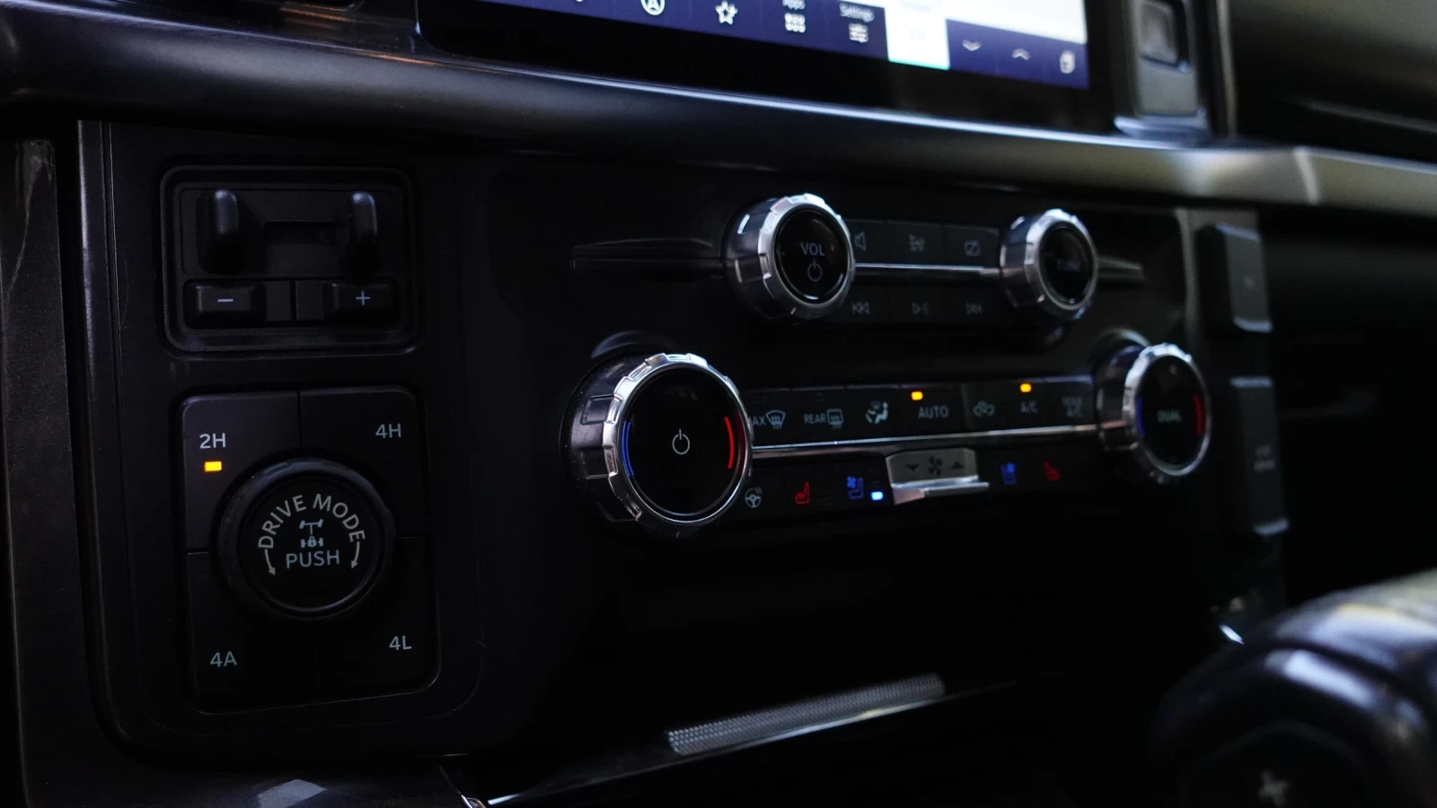 Ford F150 Lariat black edition , снимка 12 - Автомобили и джипове - 55224327