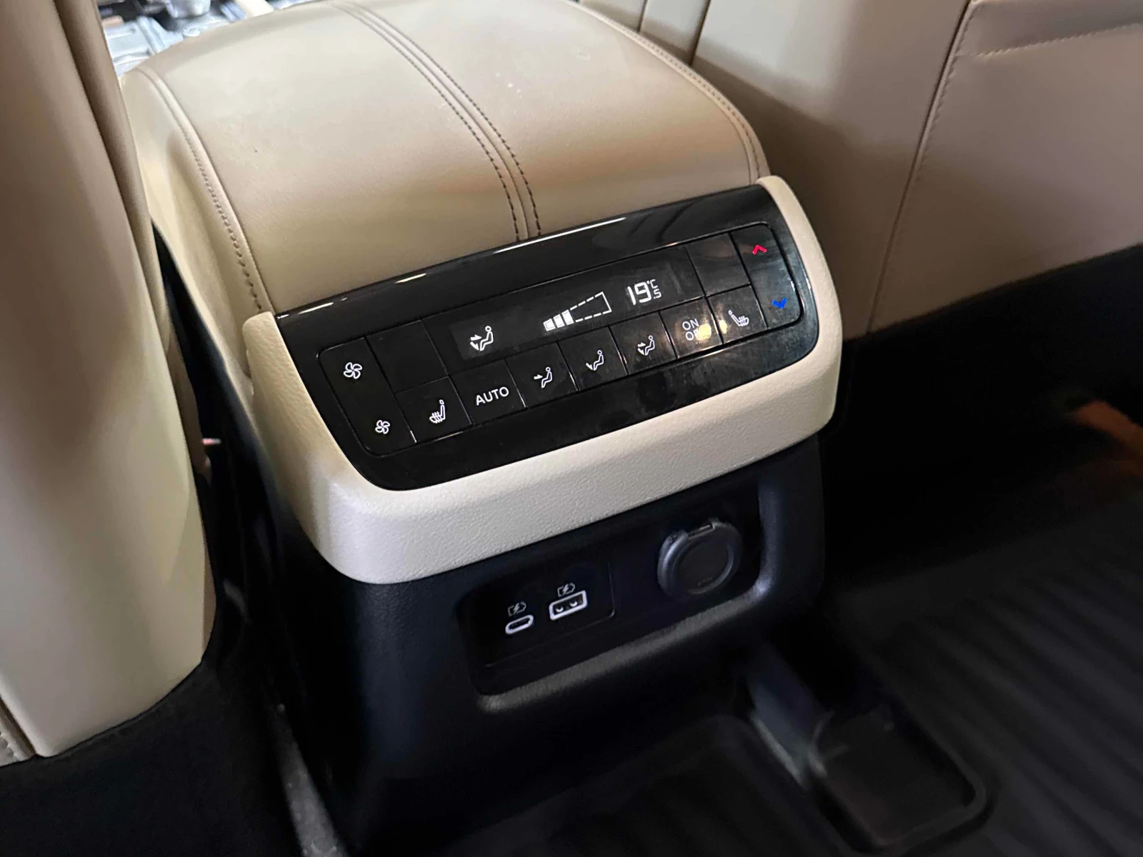 Infiniti QX60 * LUXE AWD * CARFAX * ЦЕНА ДО БГ, снимка 10 - Автомобили и джипове - 55971977