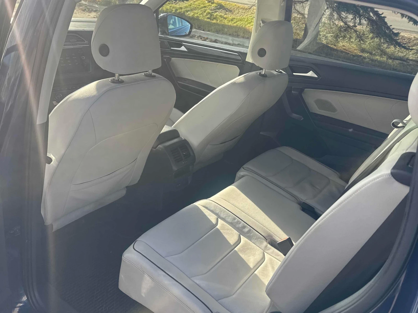 VW Tiguan Highline* 4x4* Pano* Dist* Back cam* �������* 2��� | Mobile.bg � ����������� 11