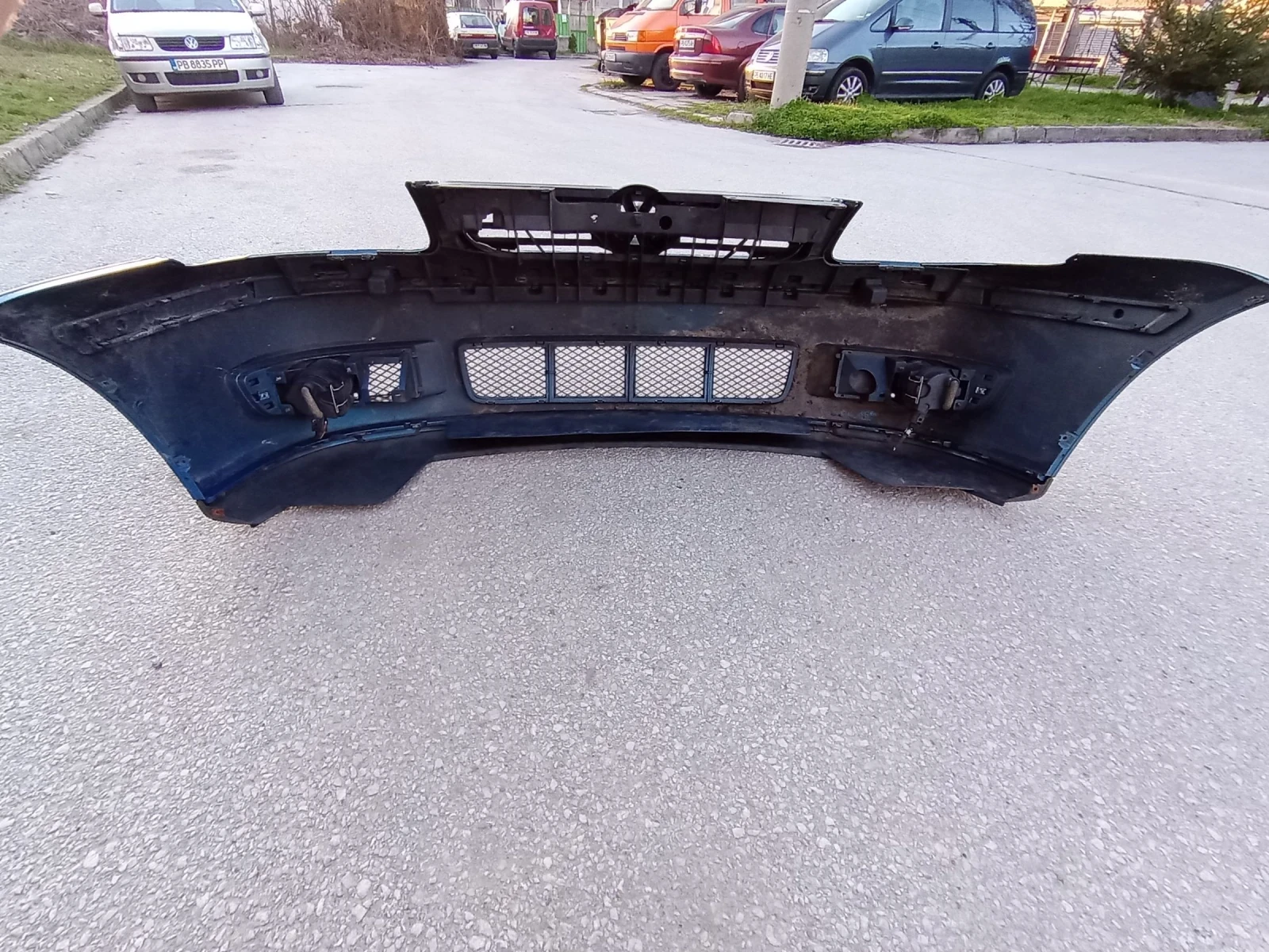 Предна броня за VW polo 2000г , снимка 6 - Части - 53791468