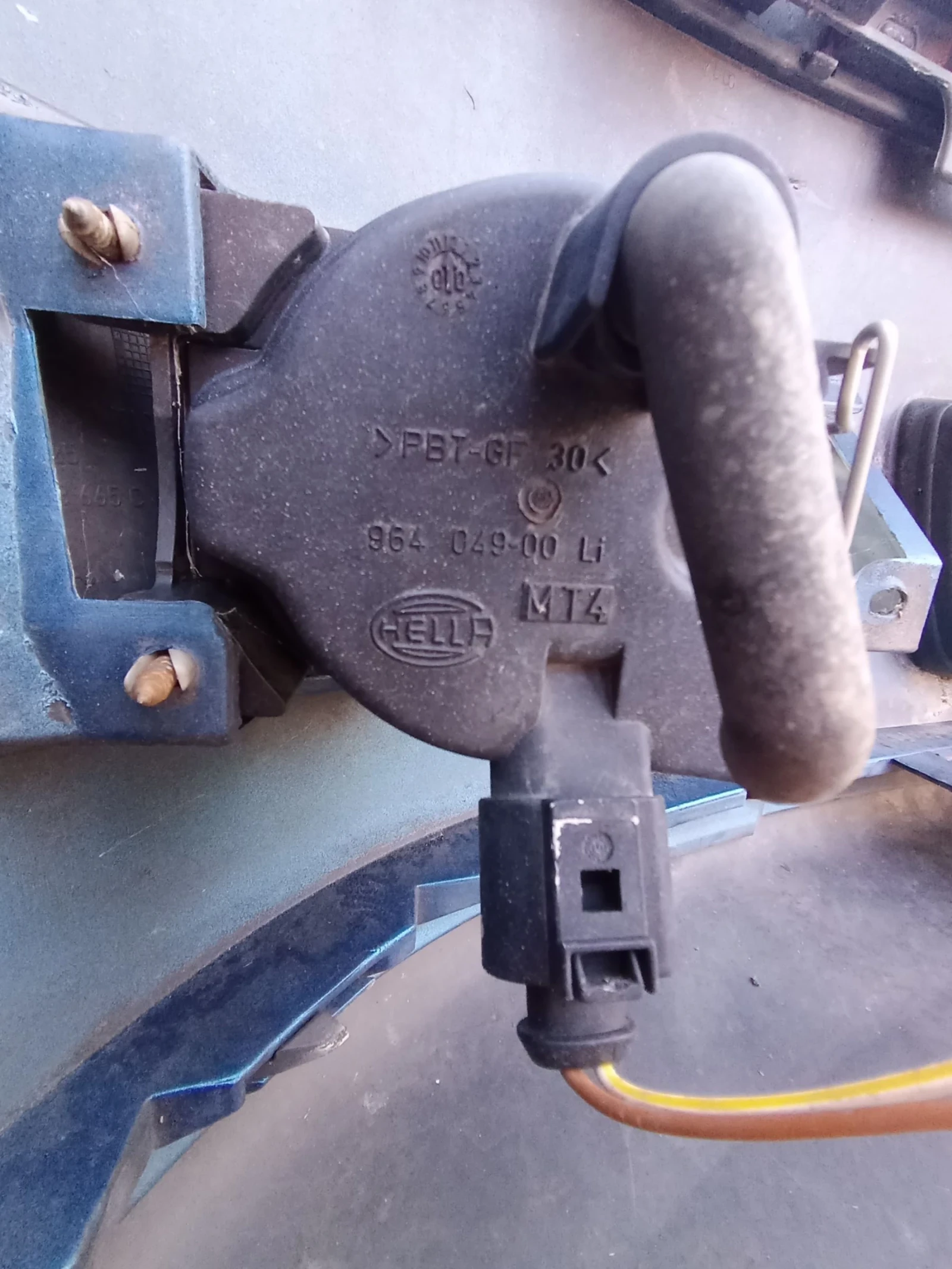 Предна броня за VW polo 2000г , снимка 4 - Части - 53791468