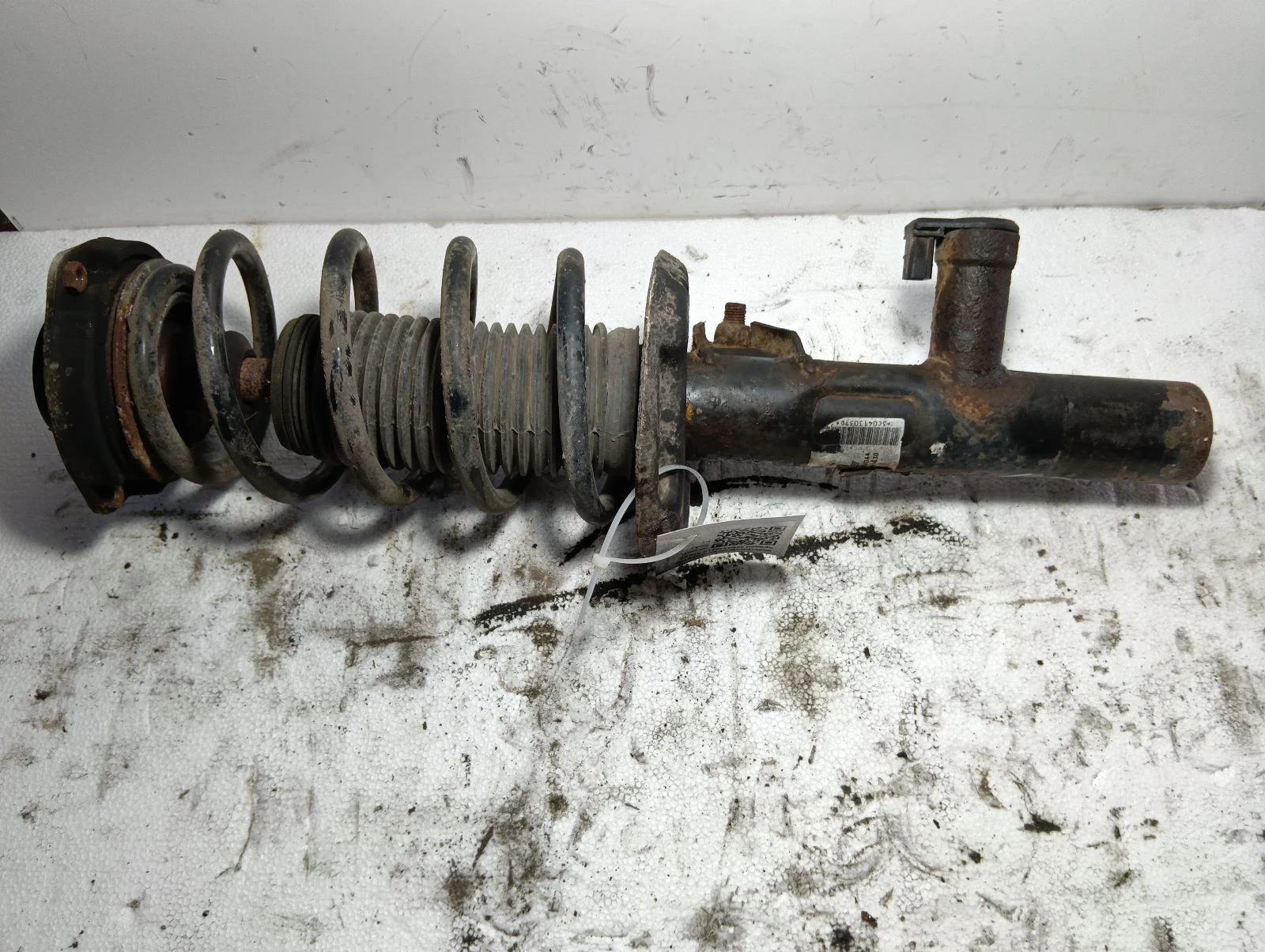 електрически амортисьор преден 3C0413031D VW CC