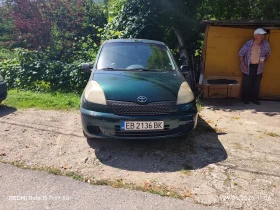 Toyota Yaris verso, снимка 13