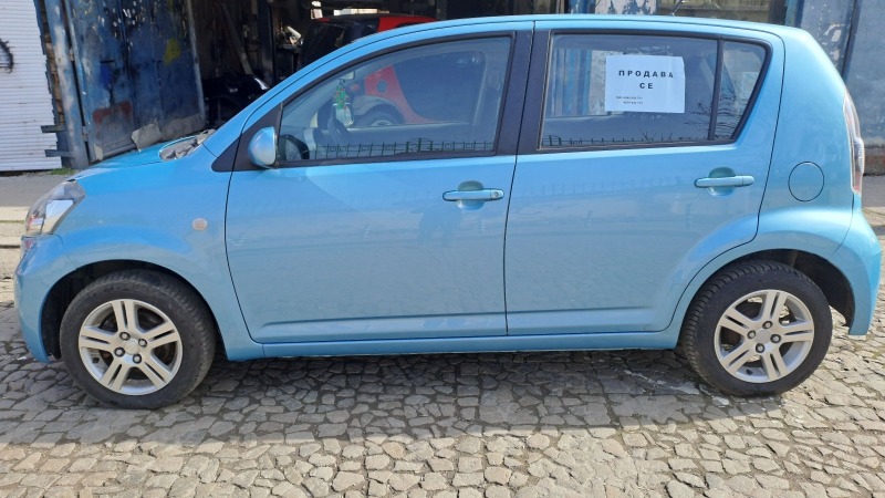 Daihatsu Sirion 1.3 бензин, 4x4, Automatic, снимка 5 - Автомобили и джипове - 45711439