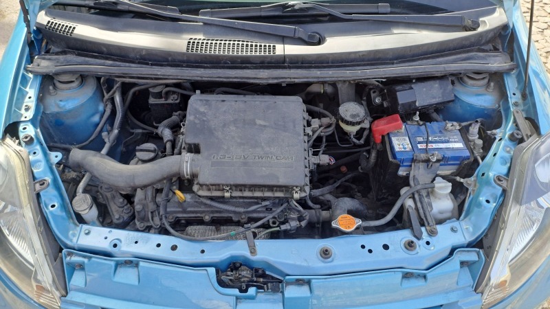 Daihatsu Sirion 1.3 бензин, 4x4, Automatic, снимка 11 - Автомобили и джипове - 45711439
