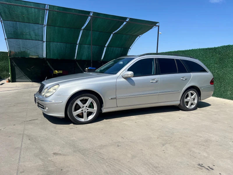 Mercedes-Benz E 270, снимка 2 - Автомобили и джипове - 47077402