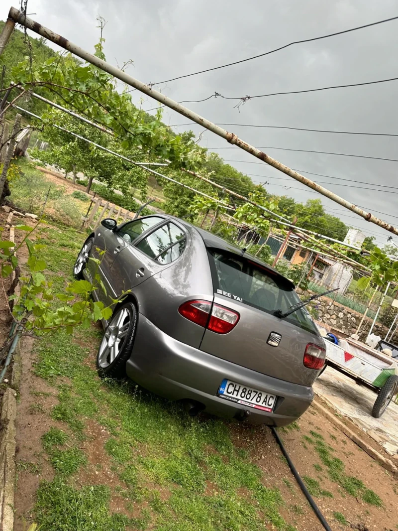 Seat Leon, снимка 2 - Автомобили и джипове - 47216540