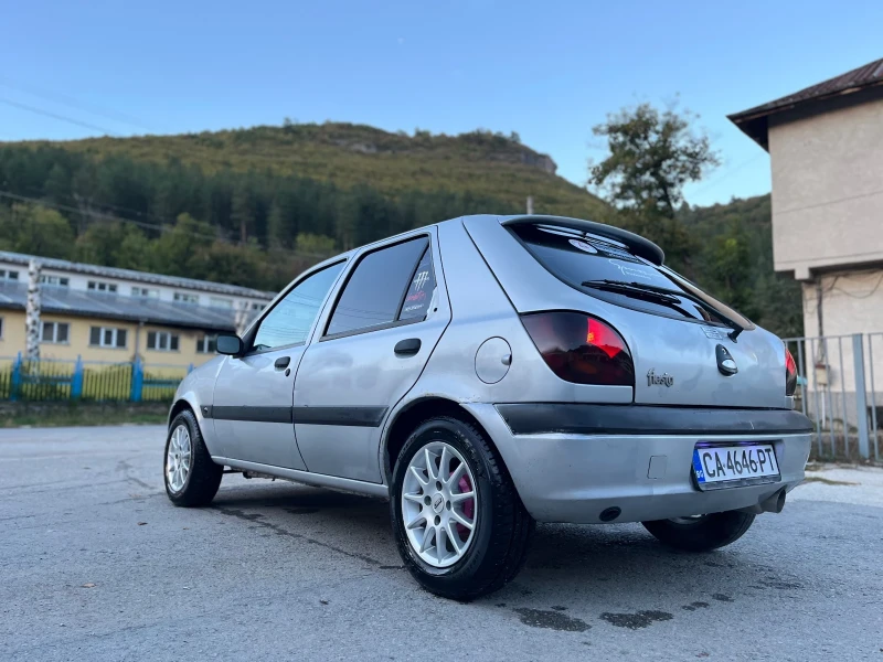 Ford Fiesta, снимка 10 - Автомобили и джипове - 47539997