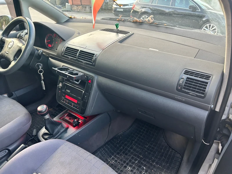 Seat Alhambra, снимка 9 - Автомобили и джипове - 47723137