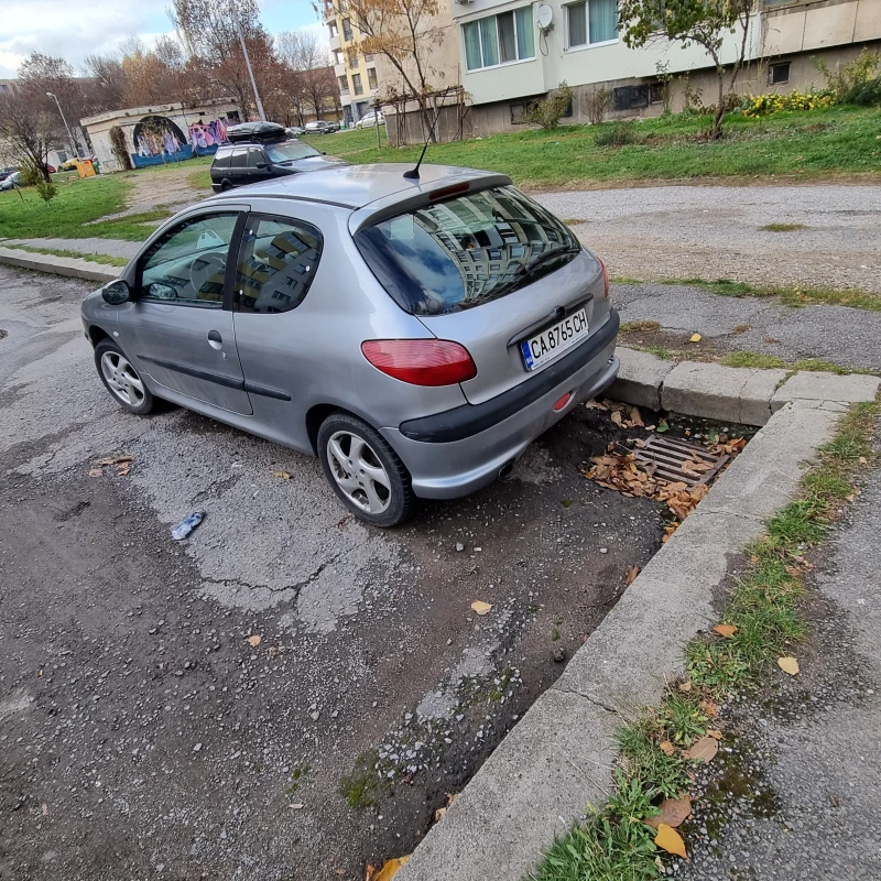 Peugeot 206, снимка 2 - Автомобили и джипове - 48046946