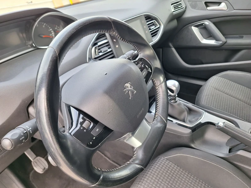 Peugeot 308 1600кб 120кс 6 скорости, снимка 9 - Автомобили и джипове - 48101190