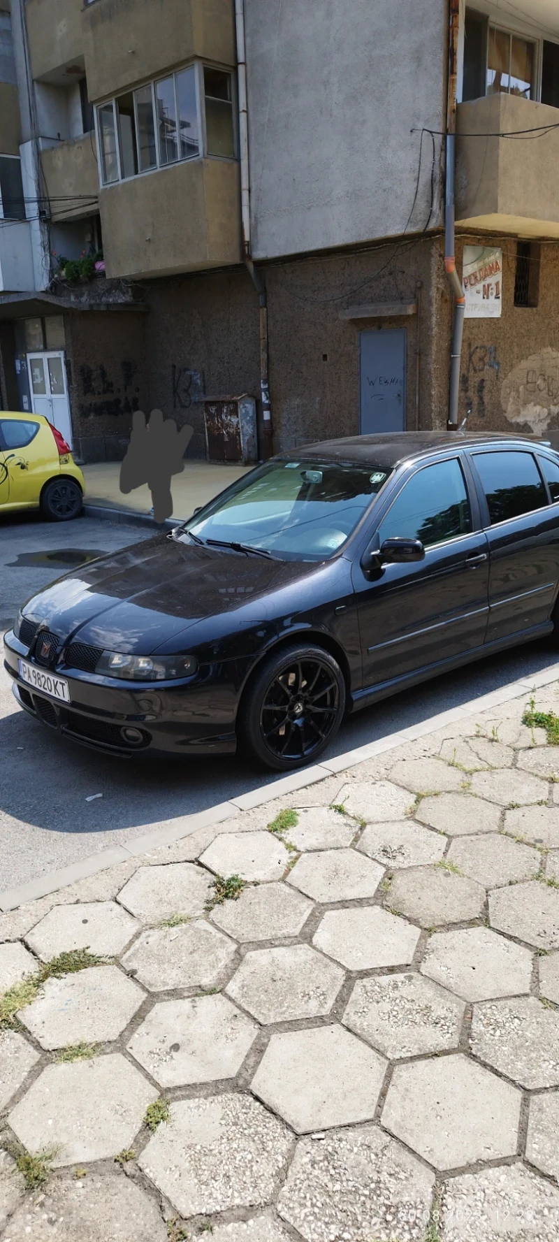 Seat Leon 1.8Т 4х4, снимка 2 - Автомобили и джипове - 48170174