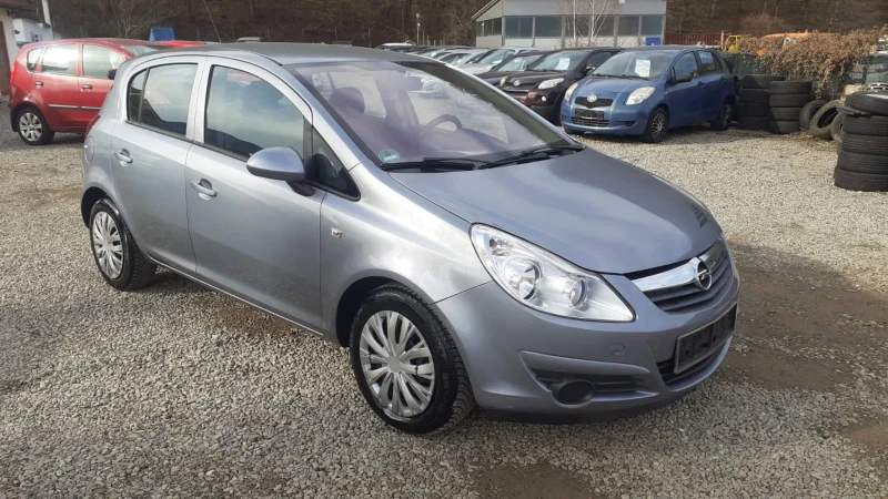 Opel Corsa 1.2i klimatik , снимка 3 - Автомобили и джипове - 48929370