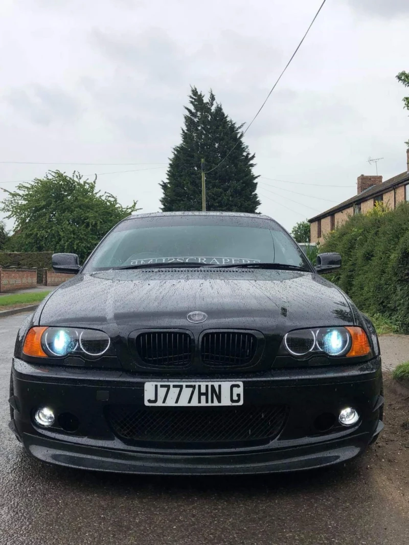 BMW 330, снимка 15 - Автомобили и джипове - 49104467