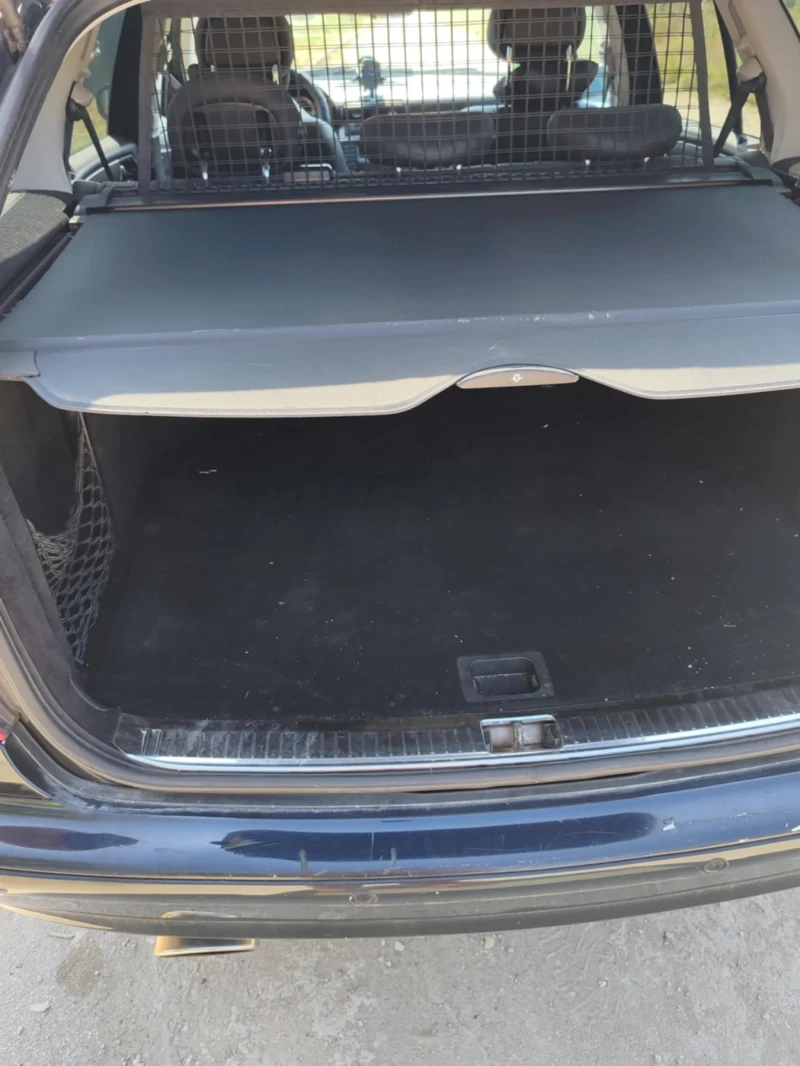 Mercedes-Benz C 320 4matic, снимка 10 - Автомобили и джипове - 52511226