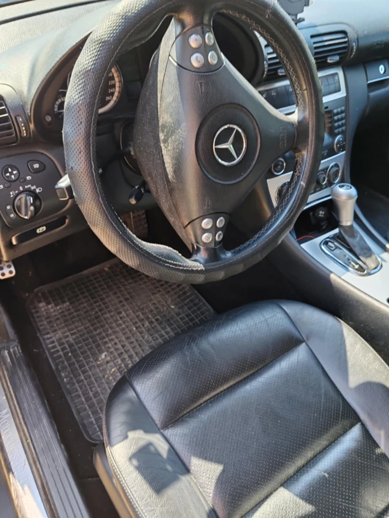 Mercedes-Benz C 320 4matic, снимка 7 - Автомобили и джипове - 52511226