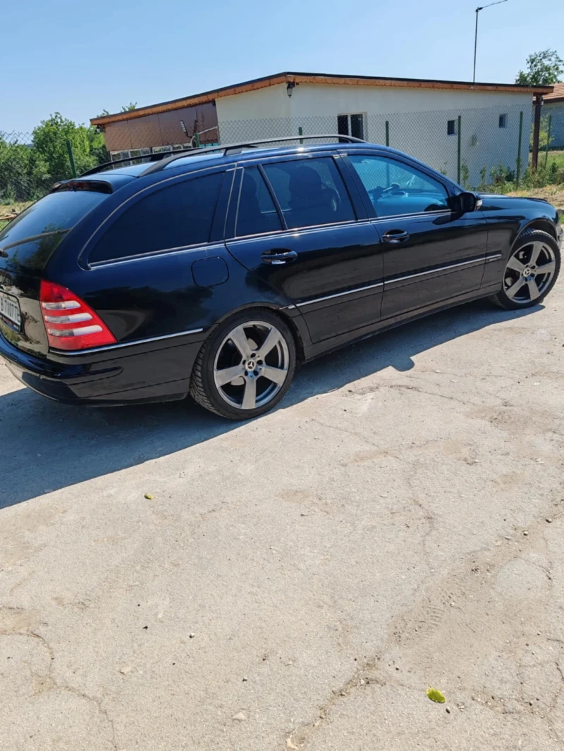 Mercedes-Benz C 320 4matic, снимка 8 - Автомобили и джипове - 52511226