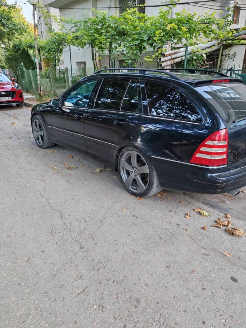 Mercedes-Benz C 320 4matic, снимка 2 - Автомобили и джипове - 52511226