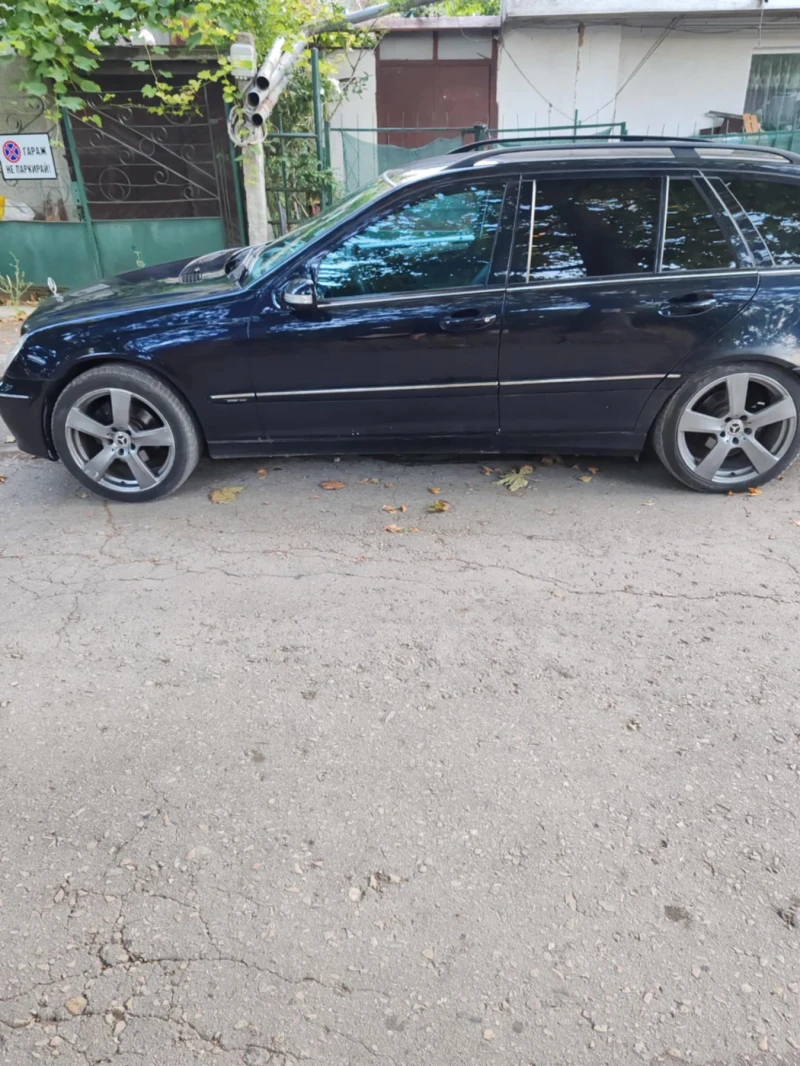 Mercedes-Benz C 320 4matic, снимка 4 - Автомобили и джипове - 52511226