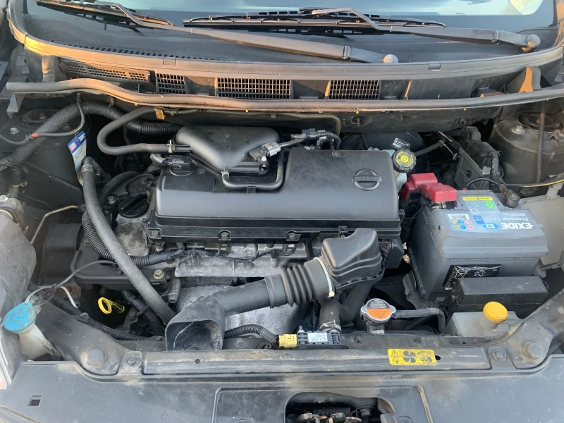 Nissan Note 1.4i, снимка 17 - Автомобили и джипове - 51791419