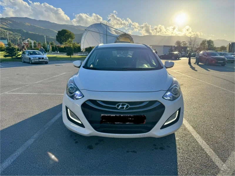Hyundai I30 1.6 CRDi Facelift, снимка 2 - Автомобили и джипове - 52500310