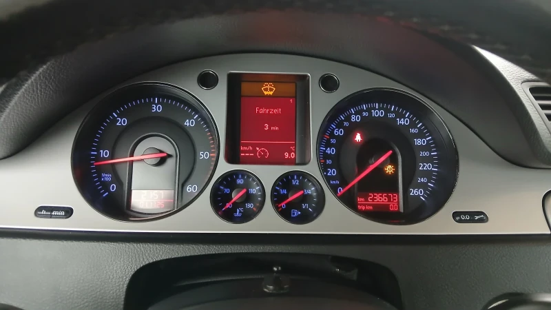 VW Passat 2.0 common rail , снимка 11 - Автомобили и джипове - 52852925