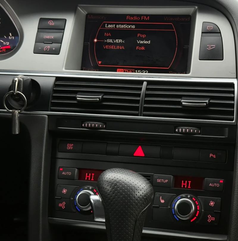 Audi A6 2.7TDi 3xS-LINE, снимка 13 - Автомобили и джипове - 52343773