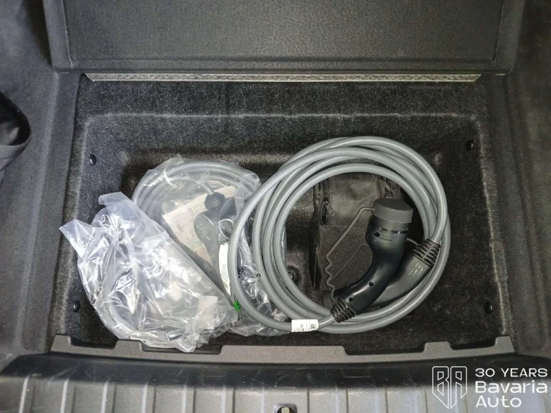 BMW i4 40 eDrive M Sport Paket, снимка 13 - Автомобили и джипове - 52834460