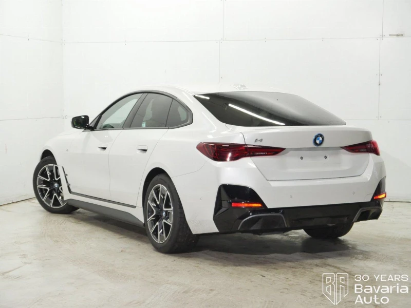 BMW i4 40 eDrive M Sport Paket, снимка 2 - Автомобили и джипове - 52834460