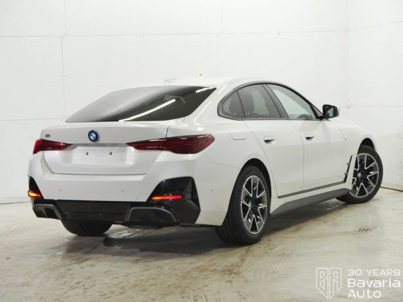 BMW i4 40 eDrive M Sport Paket, снимка 3 - Автомобили и джипове - 52834460