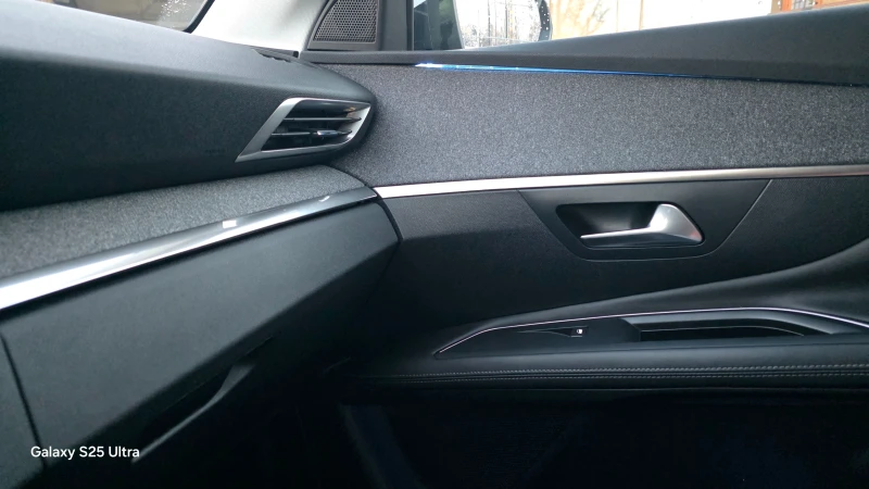 Peugeot 3008 1.6HDI   LUXORY, снимка 8 - Автомобили и джипове - 52922754
