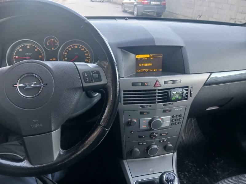 Opel Astra, снимка 4 - Автомобили и джипове - 53039731