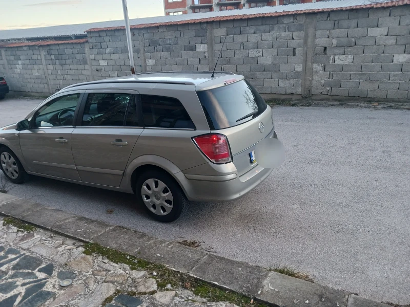 Opel Astra, снимка 3 - Автомобили и джипове - 53039731