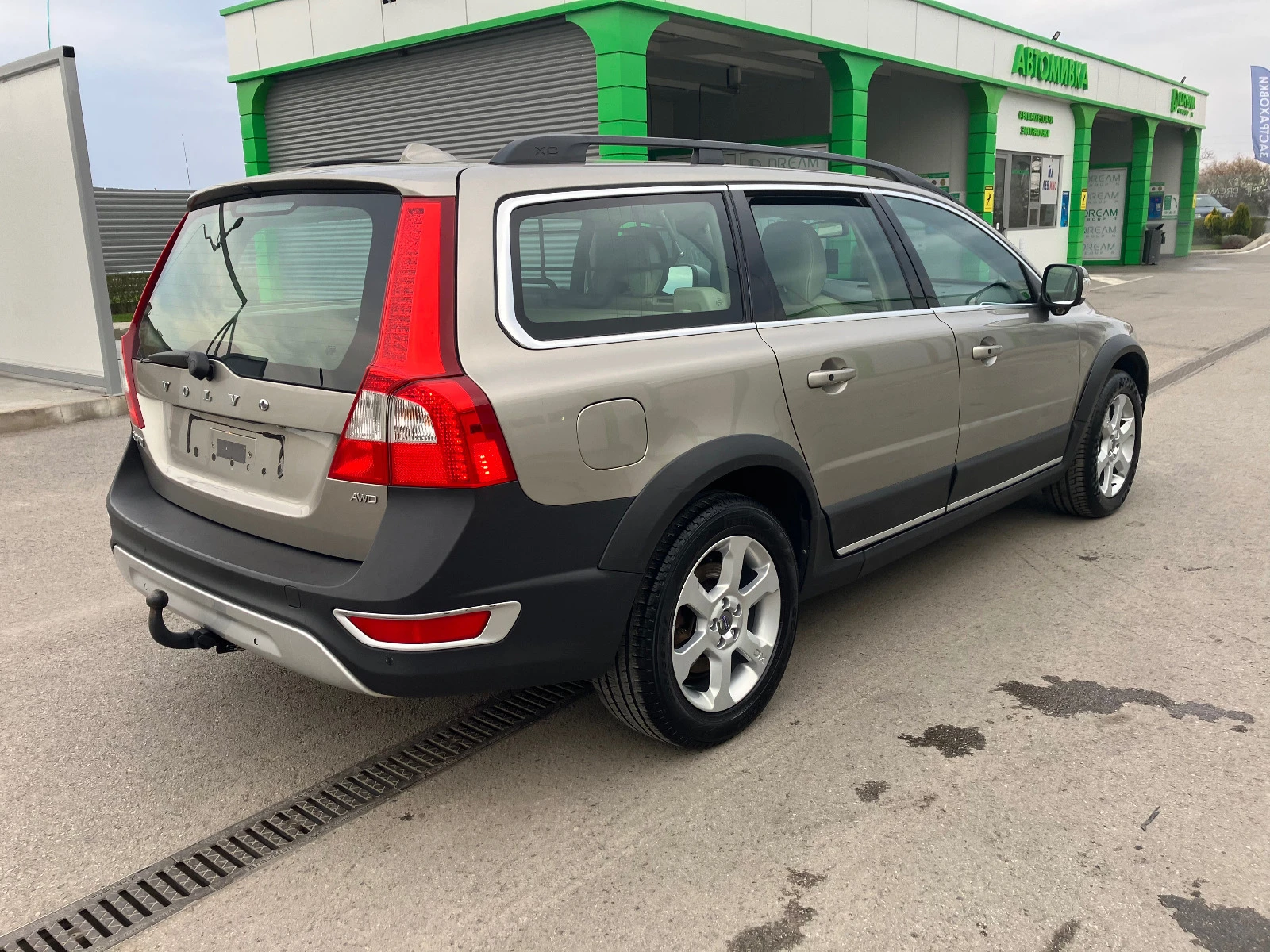 Volvo Xc70 3.2 AWD  - изображение 6