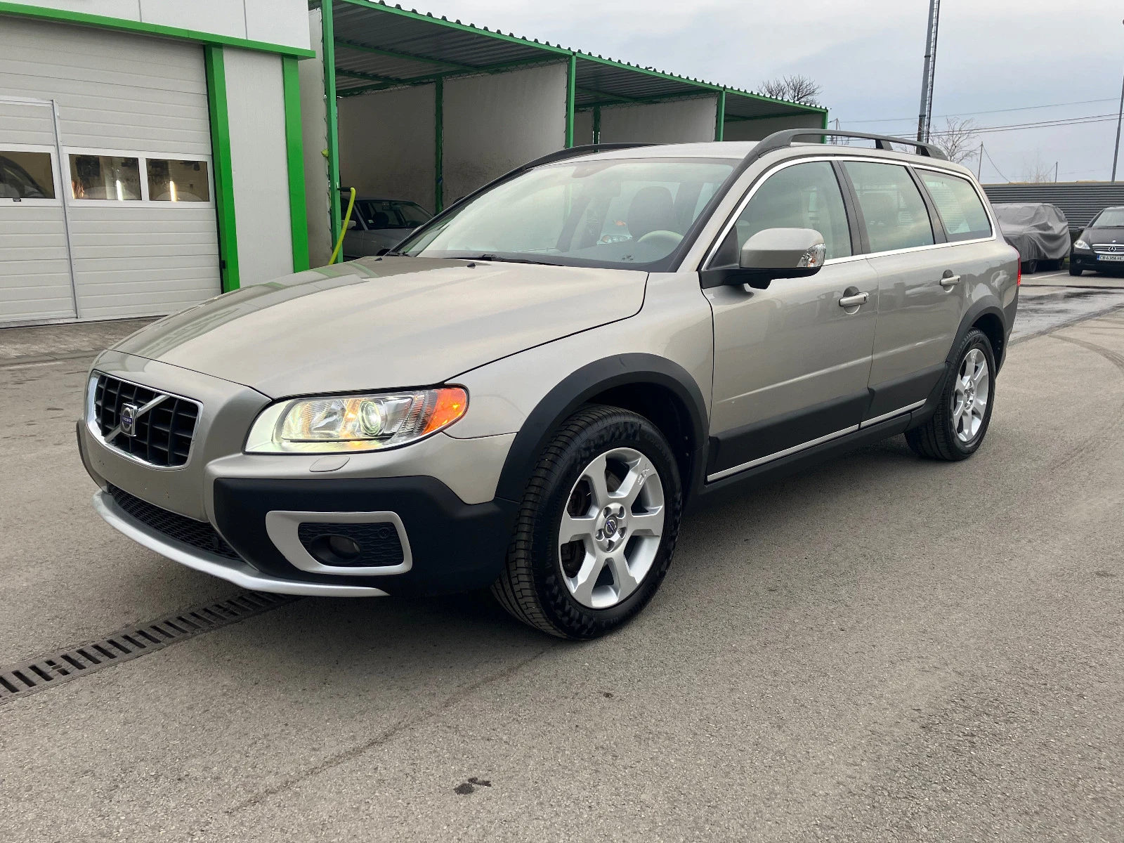 Volvo Xc70 3.2 AWD  - изображение 3