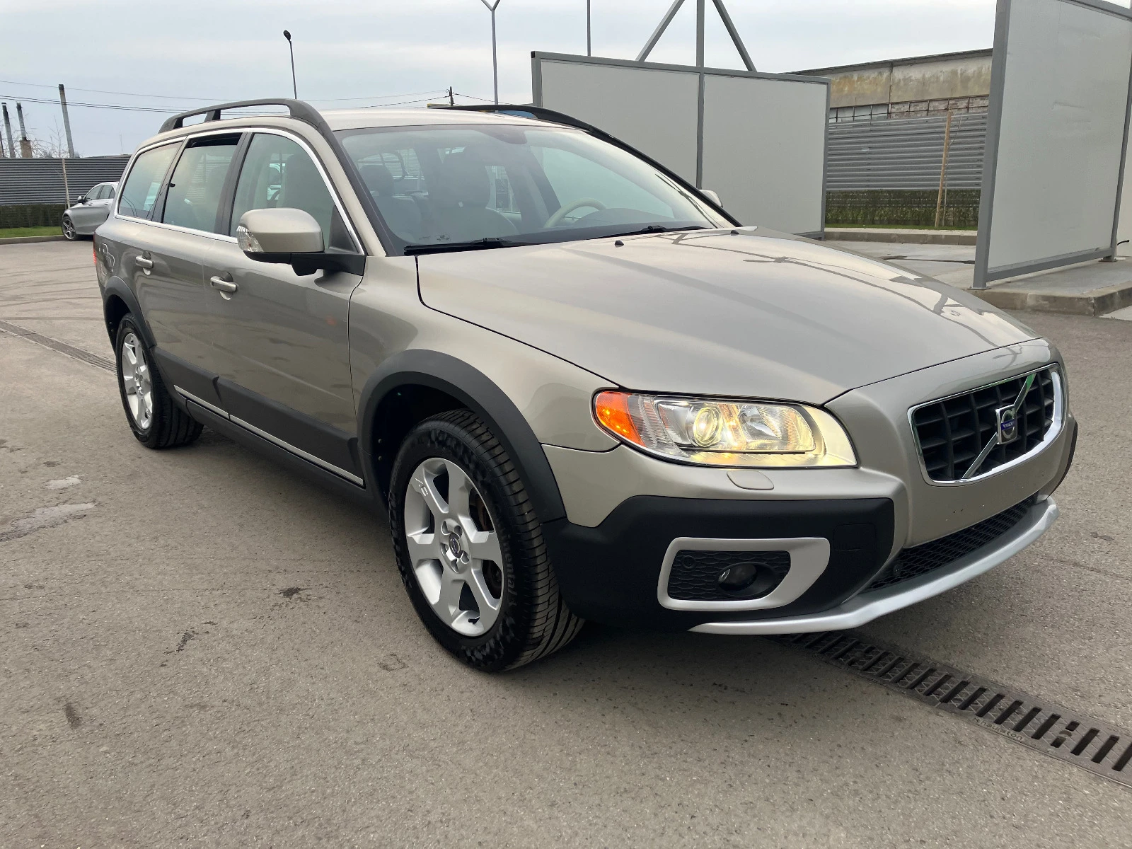 Volvo Xc70 3.2 AWD  - [1] 