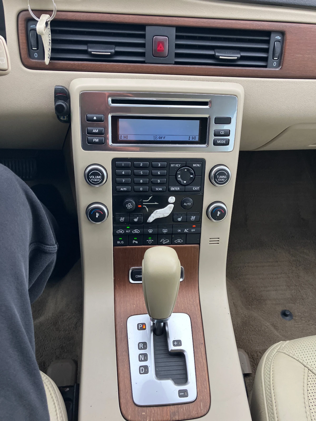 Volvo Xc70 3.2 AWD  | Mobile.bg   14